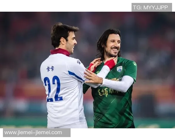 球星颠足球技艺大赛精彩回顾：高手云集展现惊人技巧与创意对决